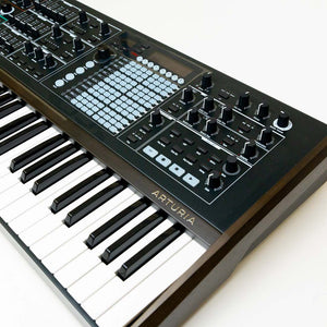 Arturia Polybrute Noir Limited Edition 6-voice 61-note analog synthesizer - DISPLAY STOCK