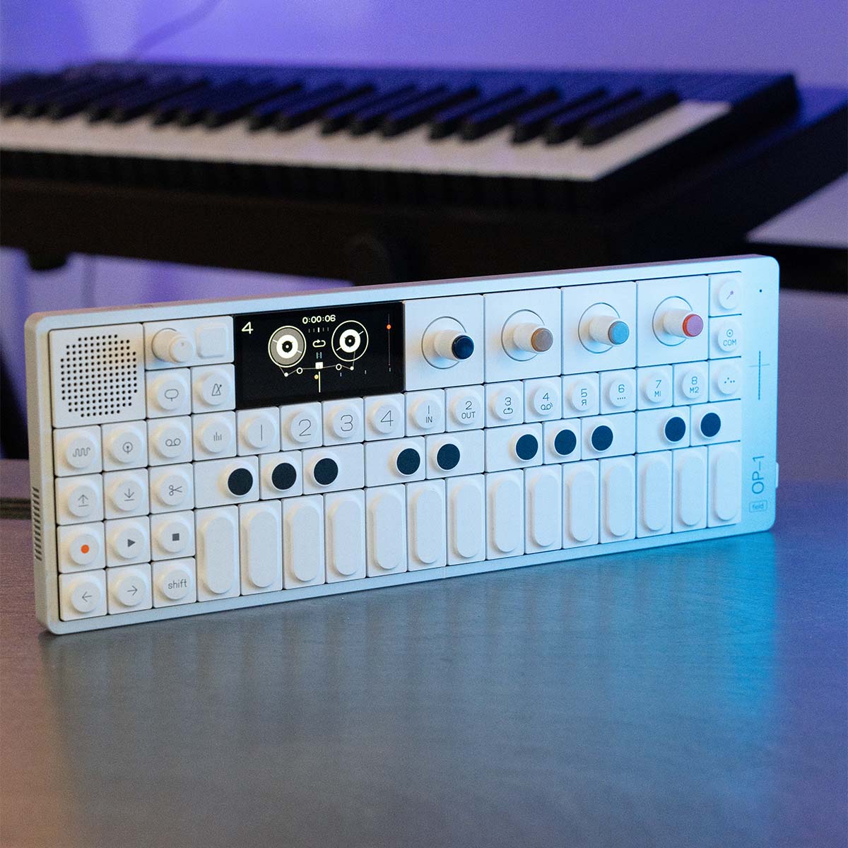 Teenage Engineering OP-1 Field - Display Stock