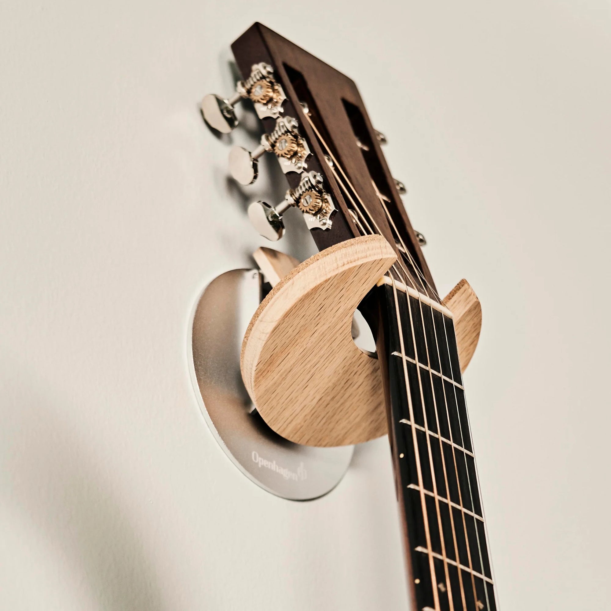 Openhagen HangWithMe Guitar Wall Mount - Oak